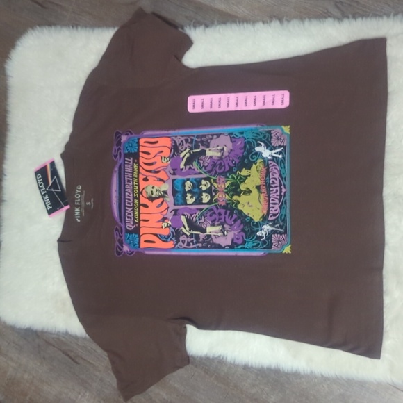PINK FLOYD Queen Elizabeth Concert Poster Graphic Tee ~ NWT - Picture 2 of 10